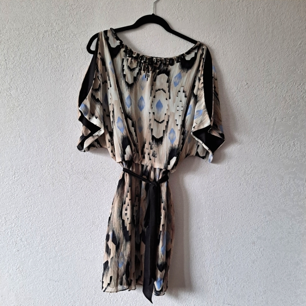 Dress barn black & blue cold shoulder dress